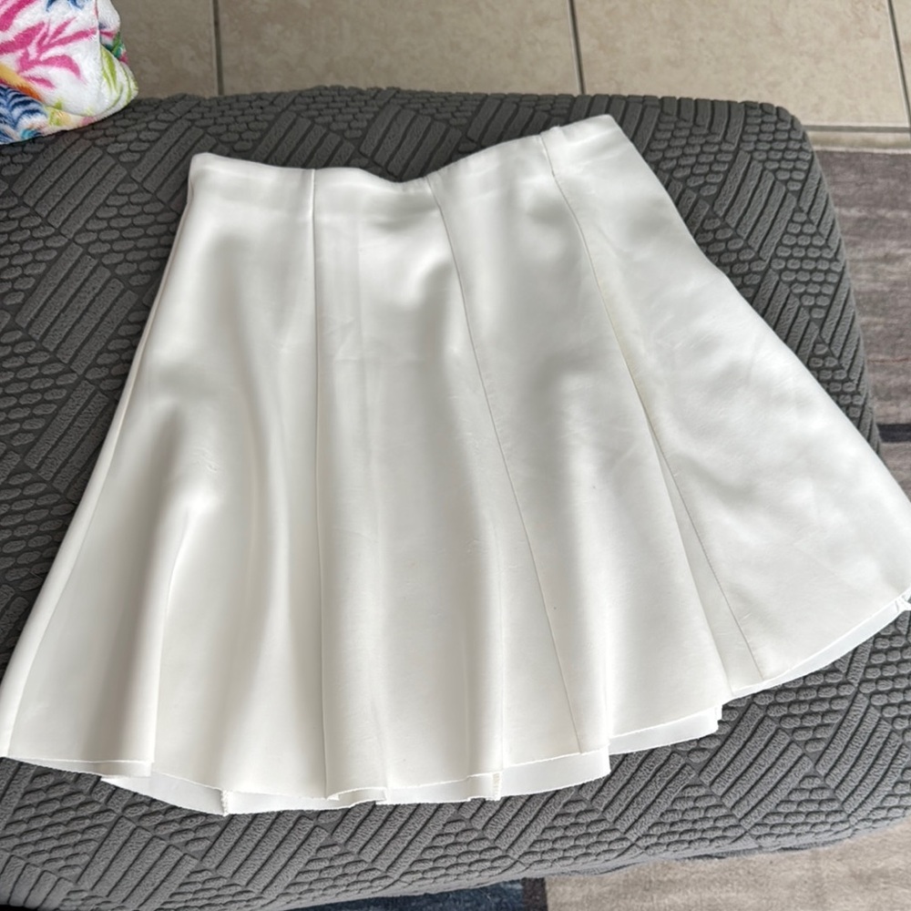 Elegant White Women's Skirt